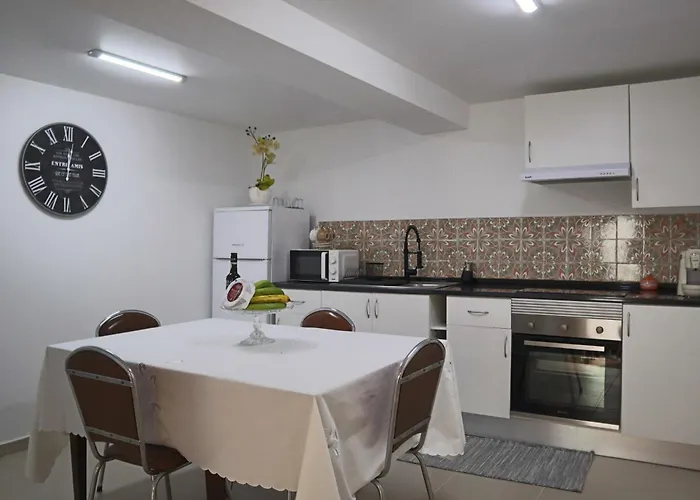 בית נופש Fifty's House 2 By Sam *