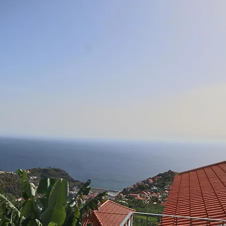 Semesterbostad Fifty's House 2 By Sam Ribeira Brava