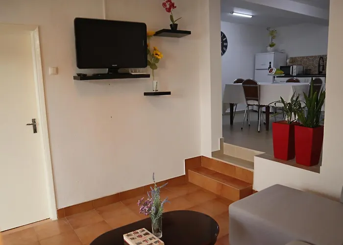 Fifty's House 2 By Sam * Ribeira Brava